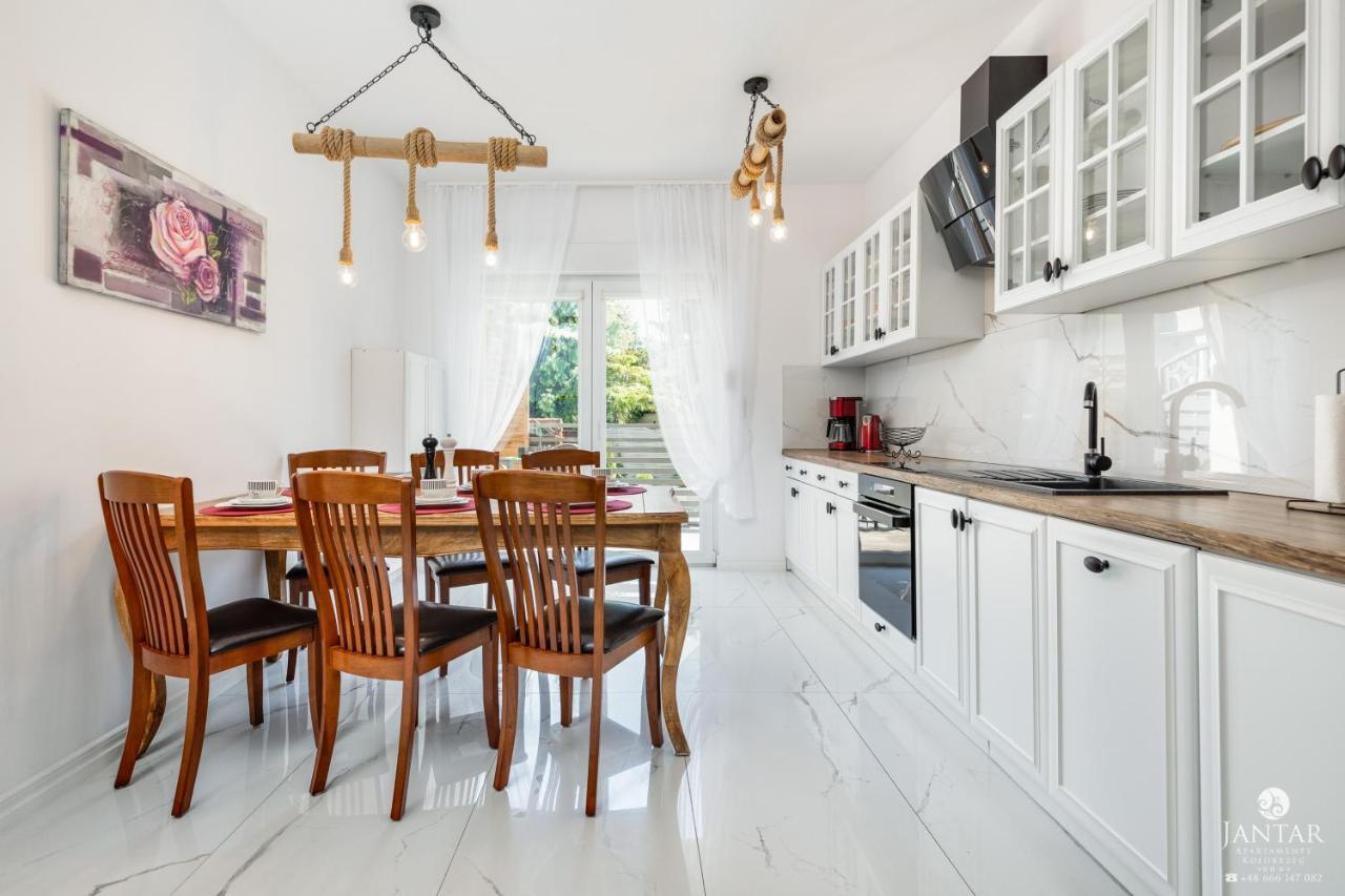 Jantar Apartamenty Sobieskiego Kołobrzeg Exteriör bild